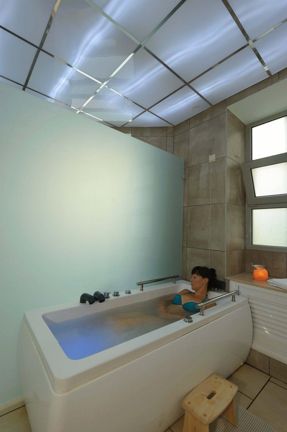 Kentrikon Hotel & Spa Loutra Edipsou  Bagian luar foto
